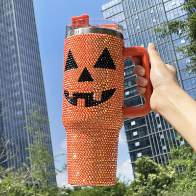 ハロウィーンのデザイン 40オンス ププキンパターンとステンレス鋼のライストーンタンブラー