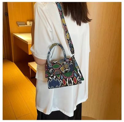 スタイリッシュ 豪華 ファッション バッグ レディース デザイナー ハイライト セキーン 革 小袋